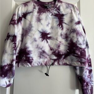 Stylish Purple Tie-Dye Women's Sweatshirt